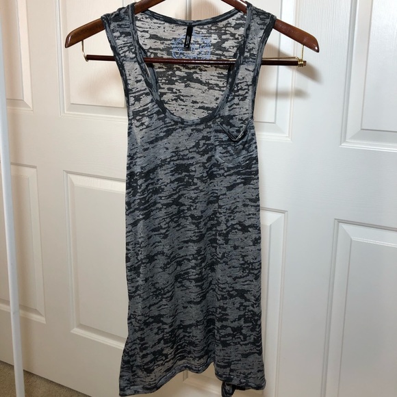 Grey Tank - Picture 2 of 3
